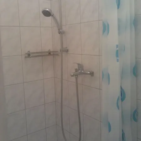 Apartmanhaz * Balatonfenyves