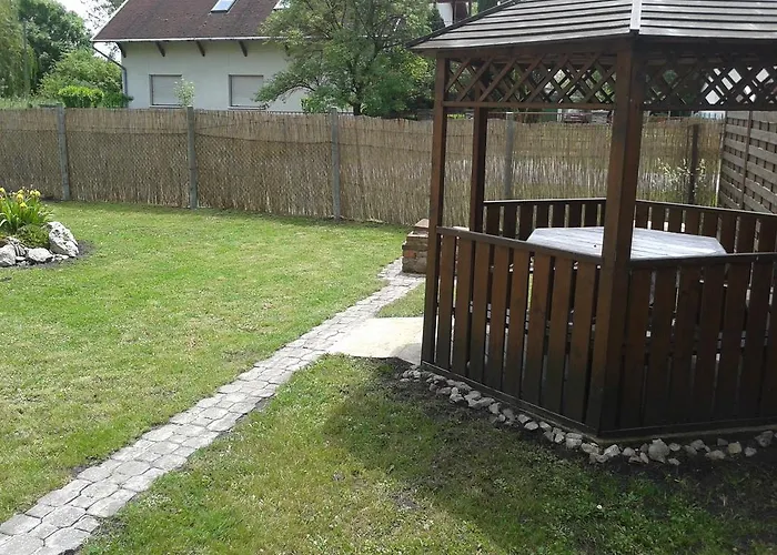 Apartmanhaz Daire Balatonfenyves